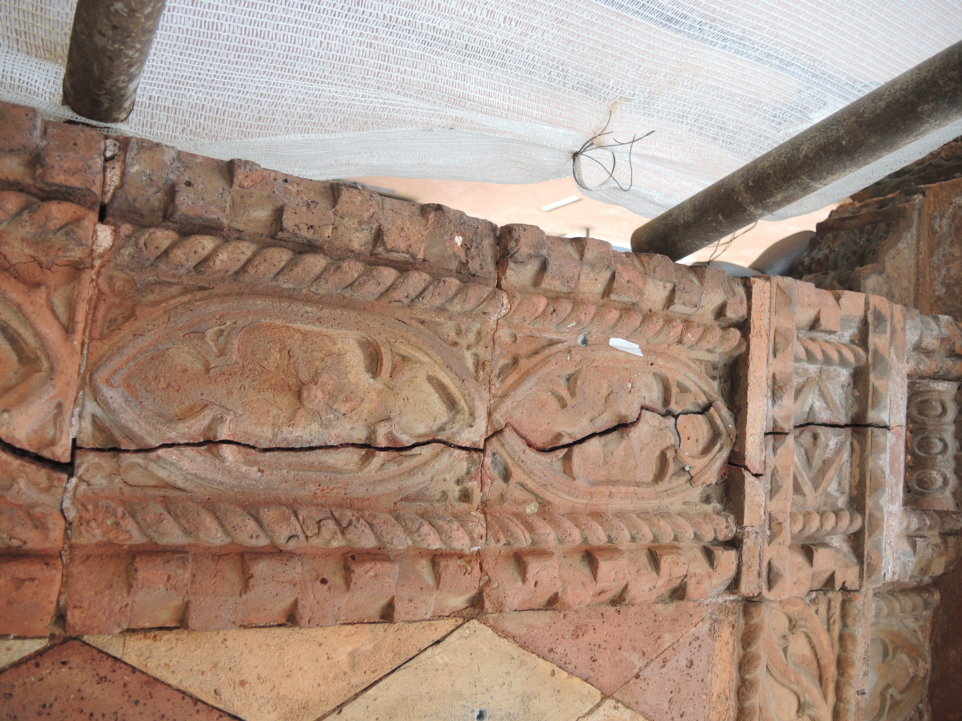 Restauro Formosa lesena prima dei lavori